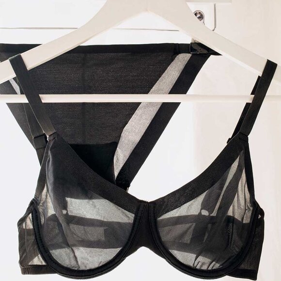 Intimissimi Invisible Touch Briefs Size S - Picture 8 of 9